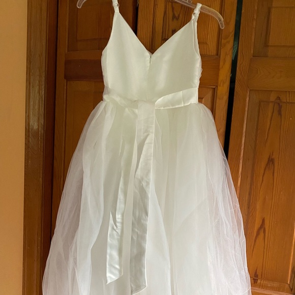 White formal/ bridesmaid - Picture 3 of 5